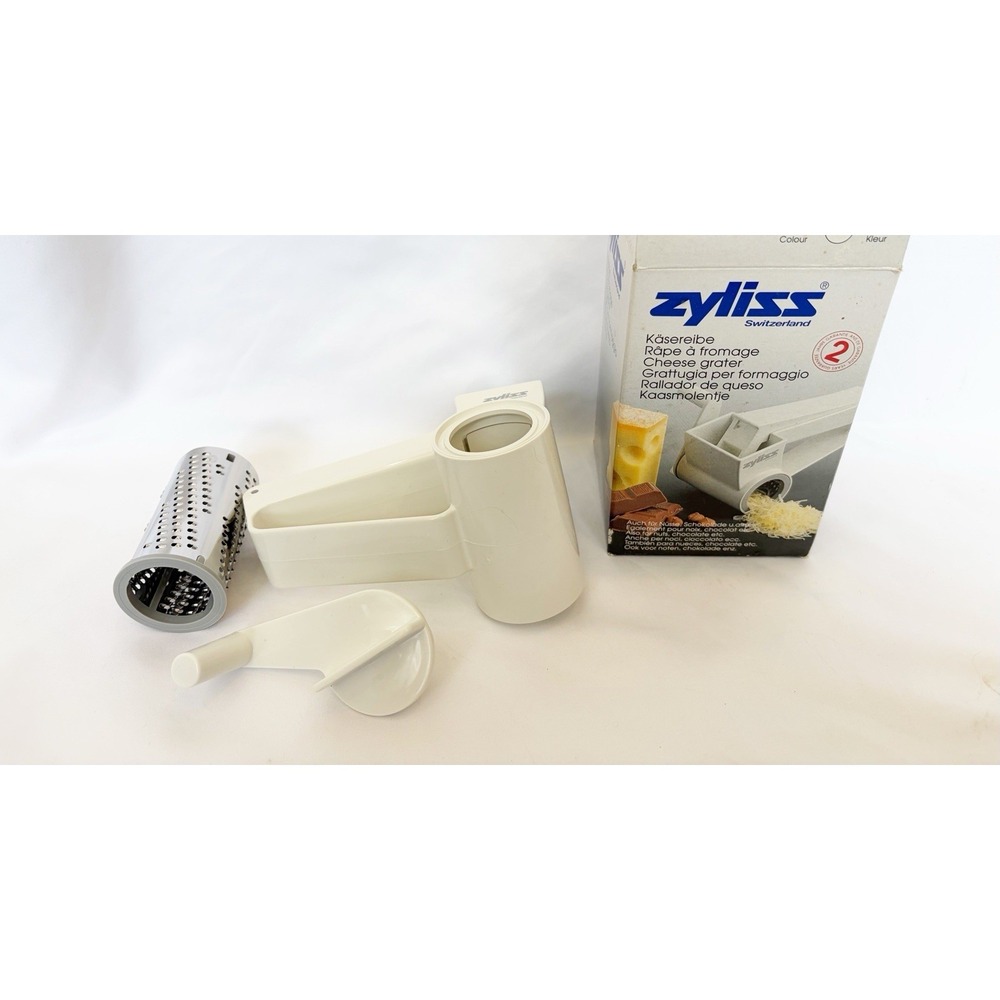 ZYLISS Switzerland Cheese Grater NIB Rotary Manual Nuts Chocolate CH-3250 White!